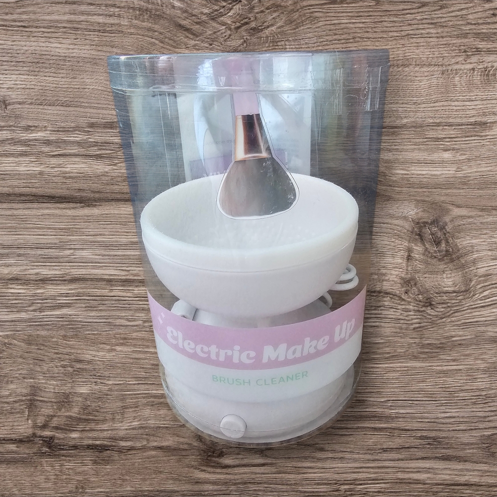 Electric Makeup Brush Cleaner